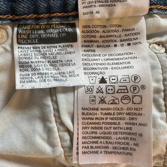 Levi’s 501 Premium Button Fly Distressed Shorts Size 27 - Picture 11 of 12